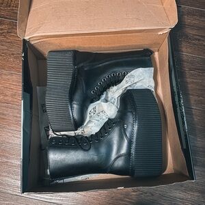 TUK 12 Eye Casbah Creeper Platform Boots